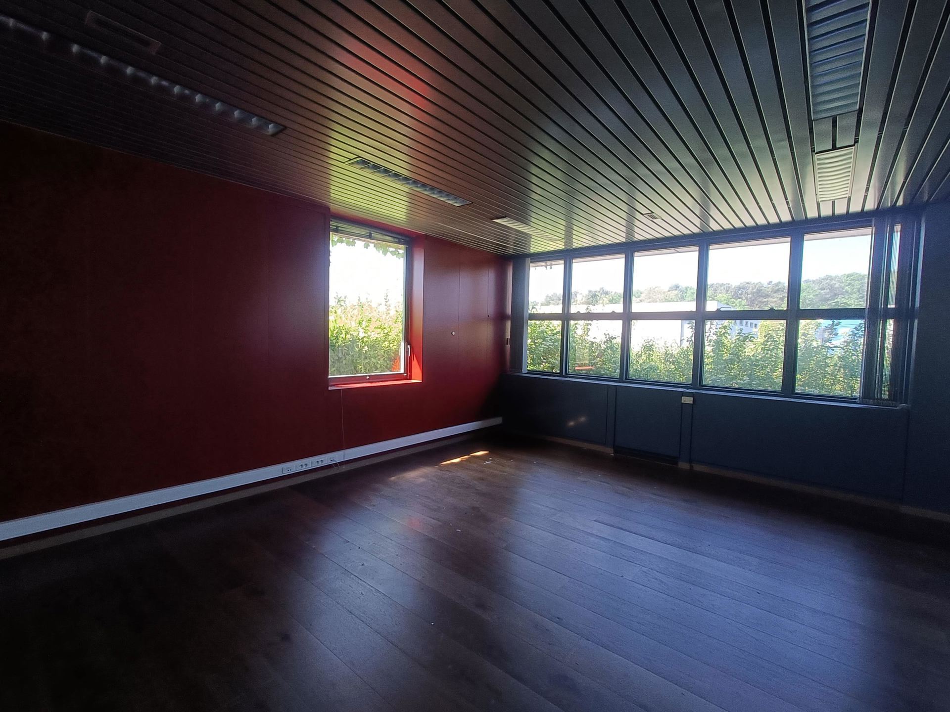 Industrieel gebouw te huur in Malle