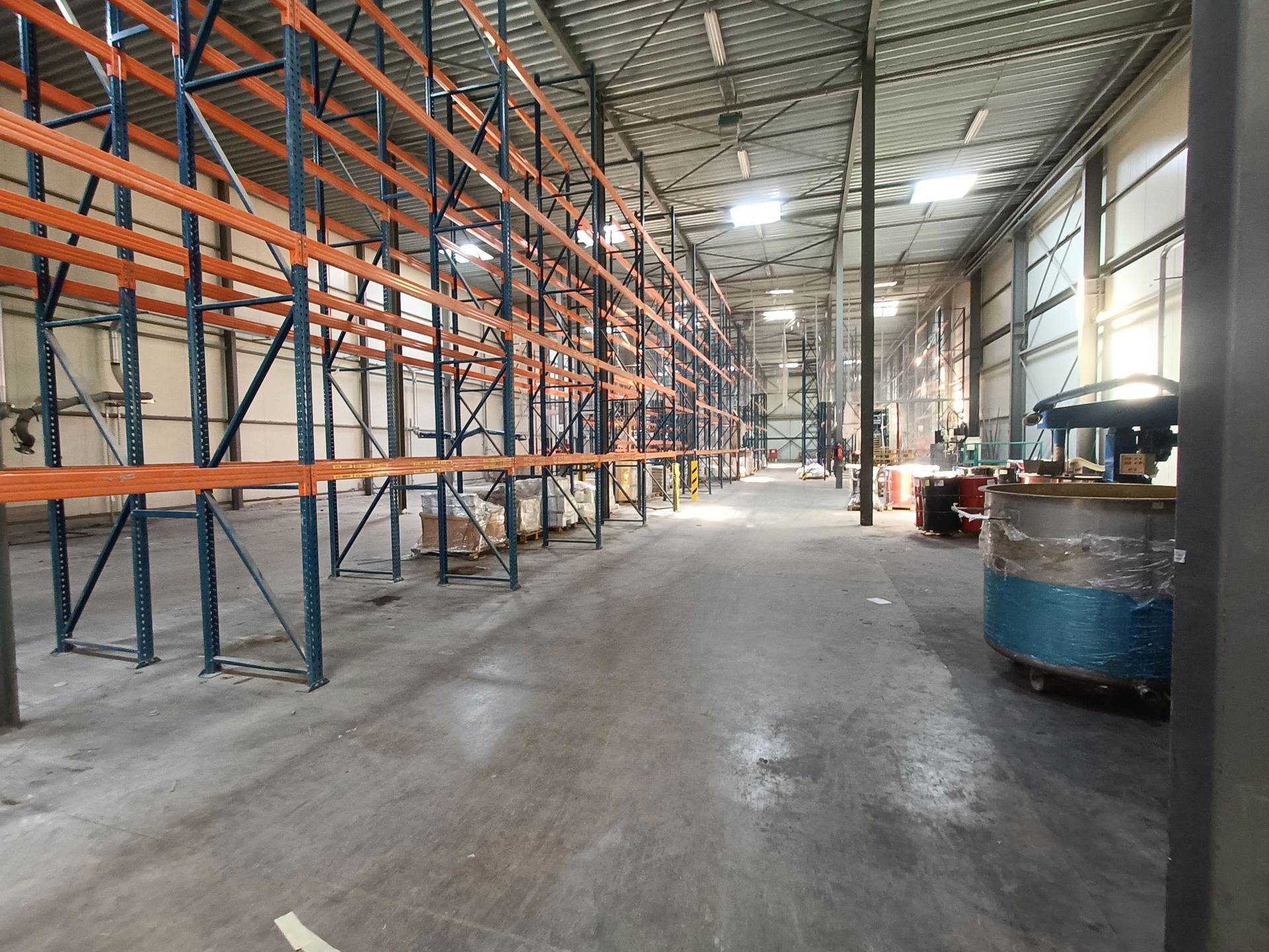 Industrieel gebouw te huur in Malle