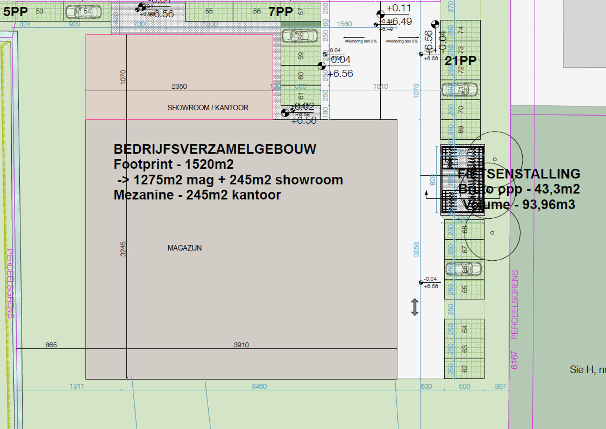 In de industriezone 'De Vloeiende' te Kapellen wordt een nieuw bedrijfsgebouw opgetrokken. Het betreft een gebouw van 1 791 m², bestaande uit 1 275 m² opslagruimte en 516 m² kantoorruimte/showroommogelijkheden, dit op een perceel van ca. 4900 m². Het 