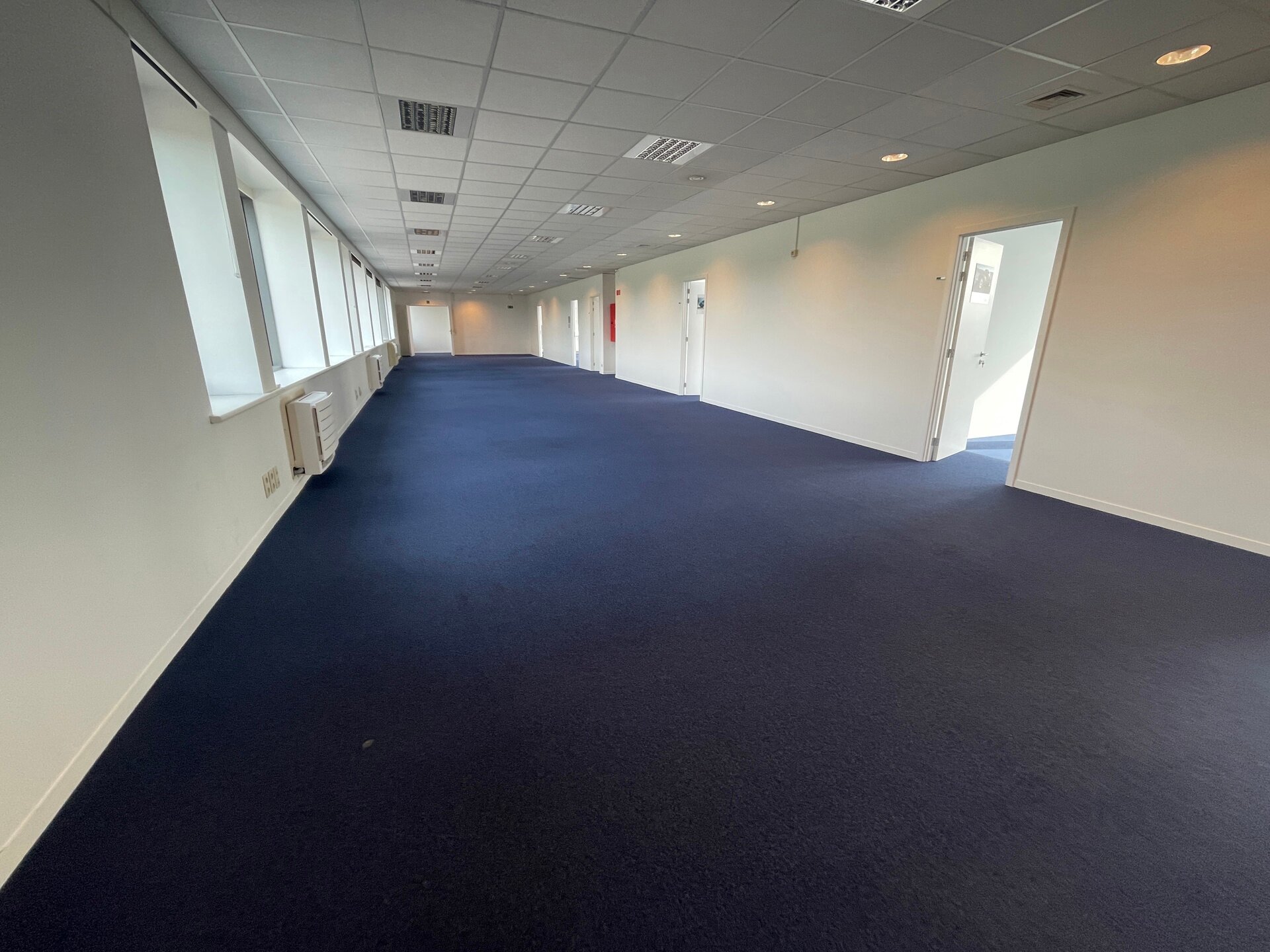 Kantoorgebouw te huur in Antwerpen