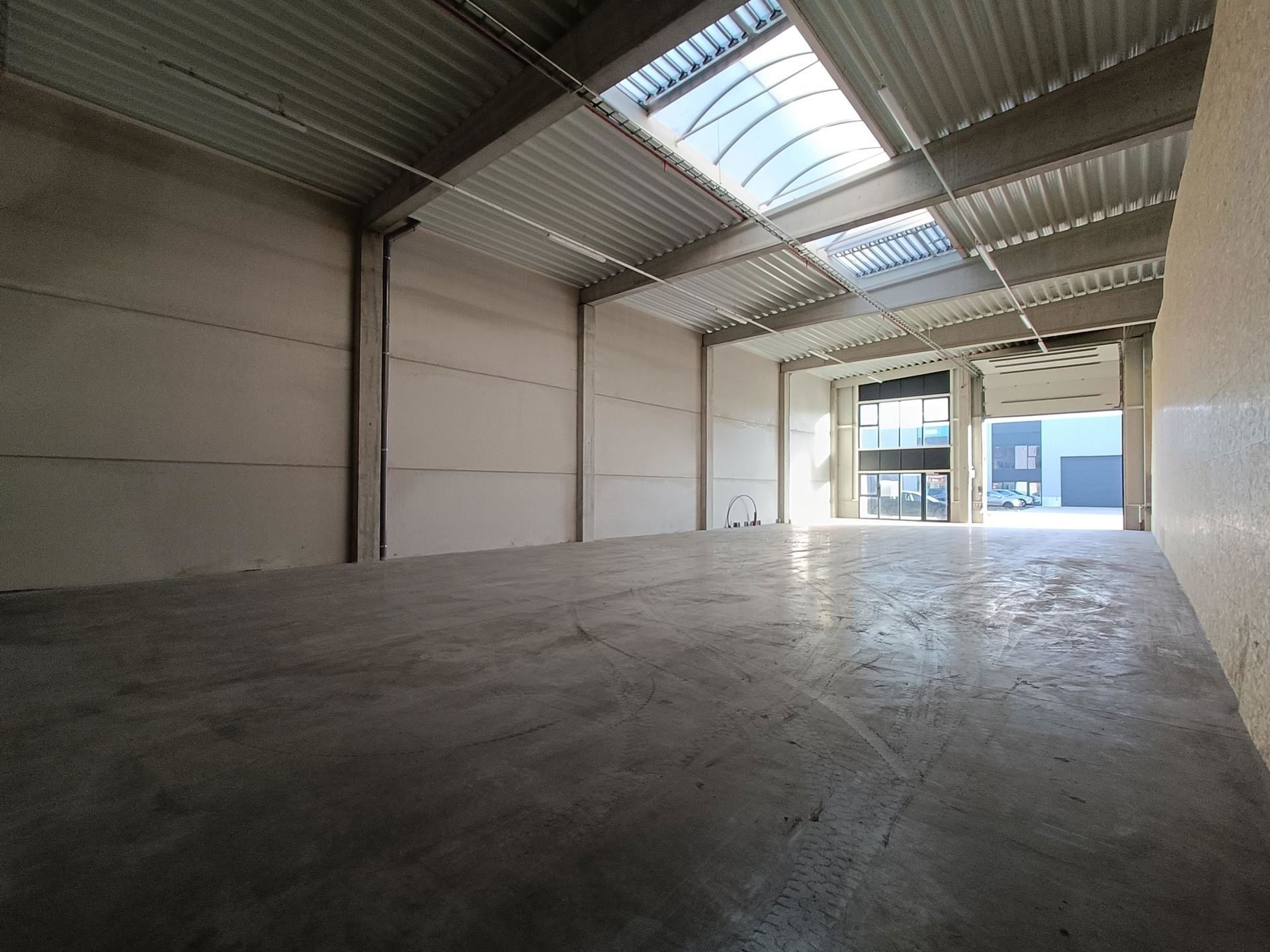 Kmo-unit te huur in Schoten