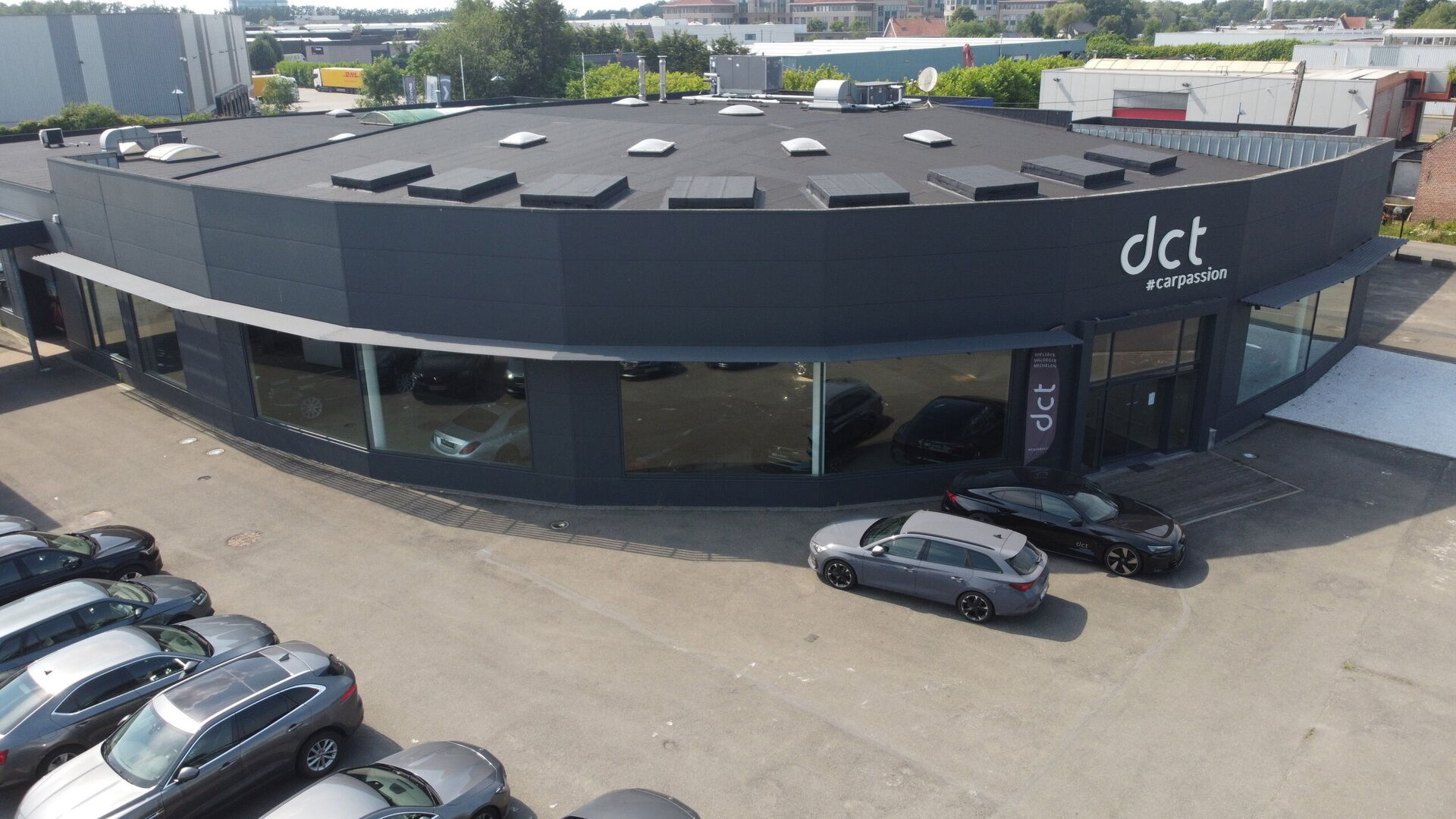 Gebouw voor gemengd gebruik te huur in Mechelen