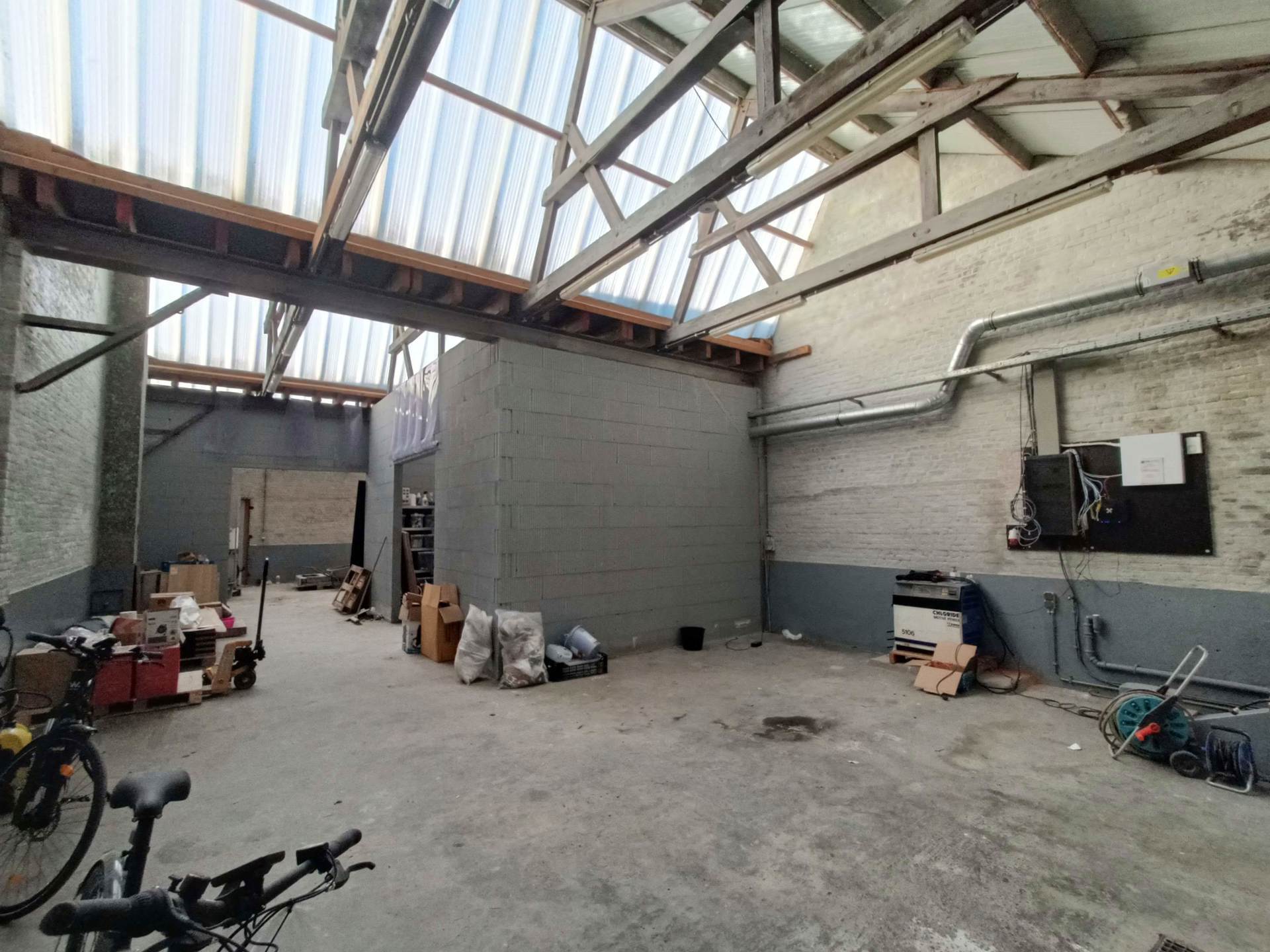 Opslagplaats te koop in Antwerpen Deurne