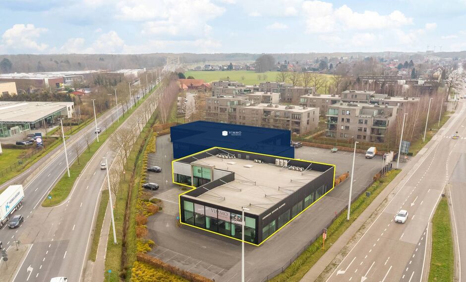 Baanwinkel te huur in Wijnegem