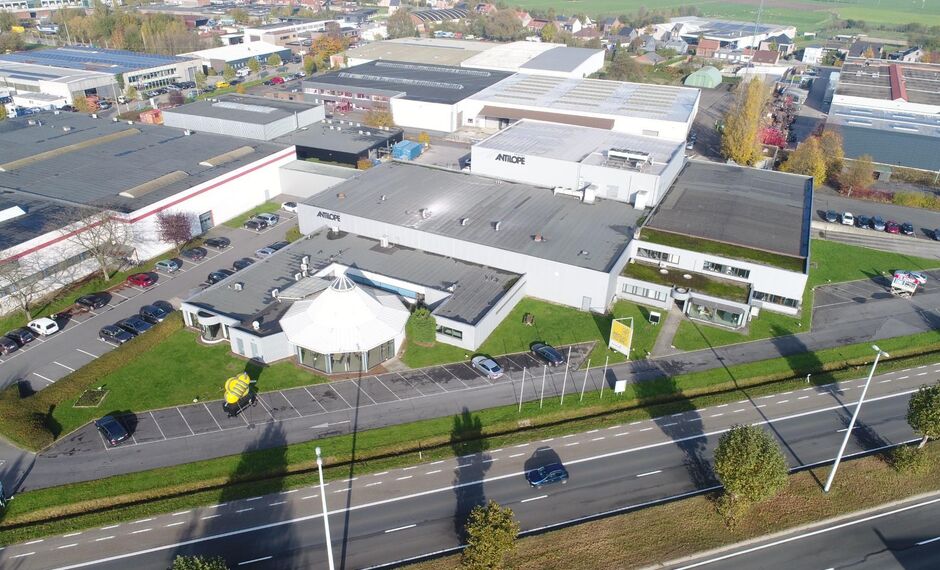 Bedrijfsgebouw te huur in Lier