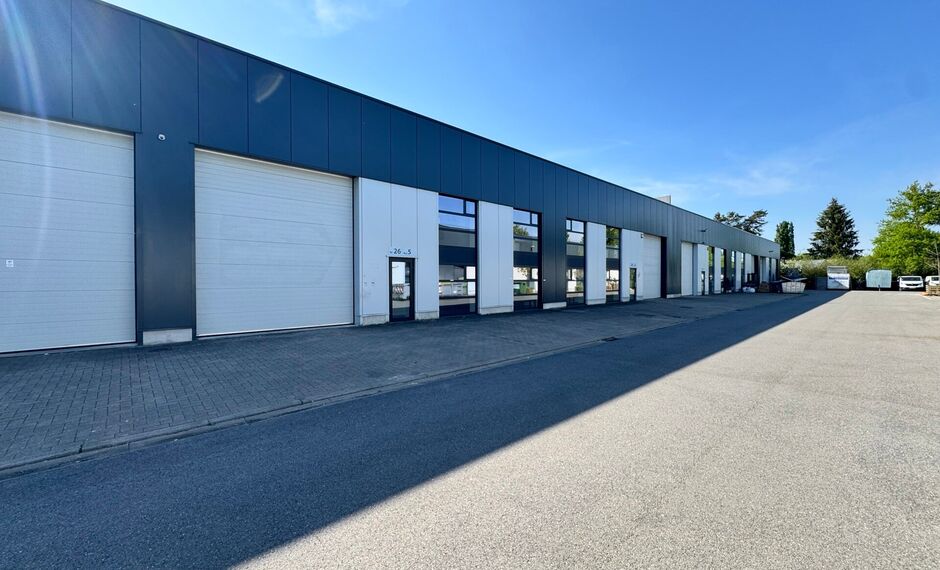 Bedrijfsgebouw te koop in Kapellen