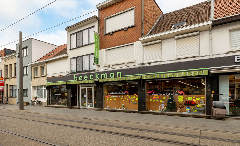 Gebouw voor gemengd gebruik te huur in Antwerpen Deurne
