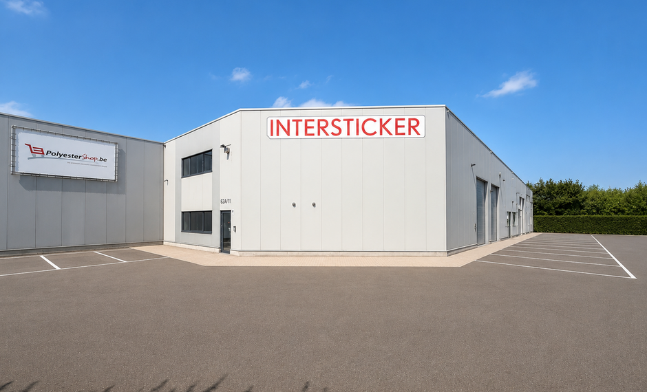 Op een strategische locatie in de KMO-zone Laerevelden te Rumst, aan de Steenweg op Waarloos 63, bieden wij een representatief en modern bedrijfsgebouw te huur aan. Dit pand is vlot bereikbaar via afrit 8 (Rumst) van de E19, ideaal gelegen tussen Antwerpe