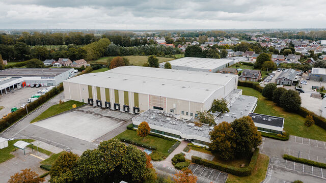 Het betreft de verhuur van een logistiek gebouw gelegen te Londerzeel. site ligt nabij de A12 (Antwerpen - Brussel), de N16 (Mechelen - Sint-Niklaas) en de containerterminal van Willebroek.
Het gebouw heeft een totale oppervlakte van ca. 11 315 m², be