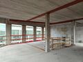 Het betreft de verhuur van moderne kantoorruimtes in het nieuw ontwikkelde gebouw “Lennert Van Leemput”, gelegen op een iconische hoeklocatie aan de Frankrijklei 15, 2000 Antwerpen (hoek De Keyserlei / Frankrijklei). Dit gebouw onderscheidt zich door