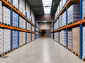 Dit ruime magazijn van ca. 560 m² biedt dankzij de vrije hoogte van ca. 6 meter en de elektrische sectionaalpoort van ca. 4 x 4,5 meter een uitstekende basis voor opslag, logistiek of andere bedrijfsactiviteiten.
De troeven van dit magazijn:
Ruime oppe