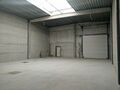 Deze kwalitatieve KMO-unit is gelegen in het bedrijvenpark Elzenbroek te Waarloos (Kontich) en geniet van een uitstekende bereikbaarheid dankzij de strategische ligging tussen Antwerpen en Brussel, met een vlotte aansluiting op de E19.
De unit beschikt o