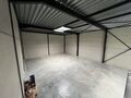 Het betreft een KMO-unit gelegen in het nieuw aangelegde bedrijvenpark 'La Brique'. De site geniet van een goede bereikbaarheid via de E313 (Antwerpen&ndash;Luik) en de nabijheid van de stad Lier.

Het pand omvat een totale oppervlakte van ca. 332 m&sup2;, waarva