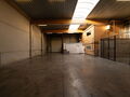 Het betreft de verhuur van een KMO-unit gelegen in industriezone De Zaat in Temse. Deze gunstige ligging nabij zowel op- en afrittencomplex Temse van de E17, als de N16 en de A12, zorgen voor een vlotte ontsluiting naar Antwerpen en Brussel.&nbsp;

De unit he